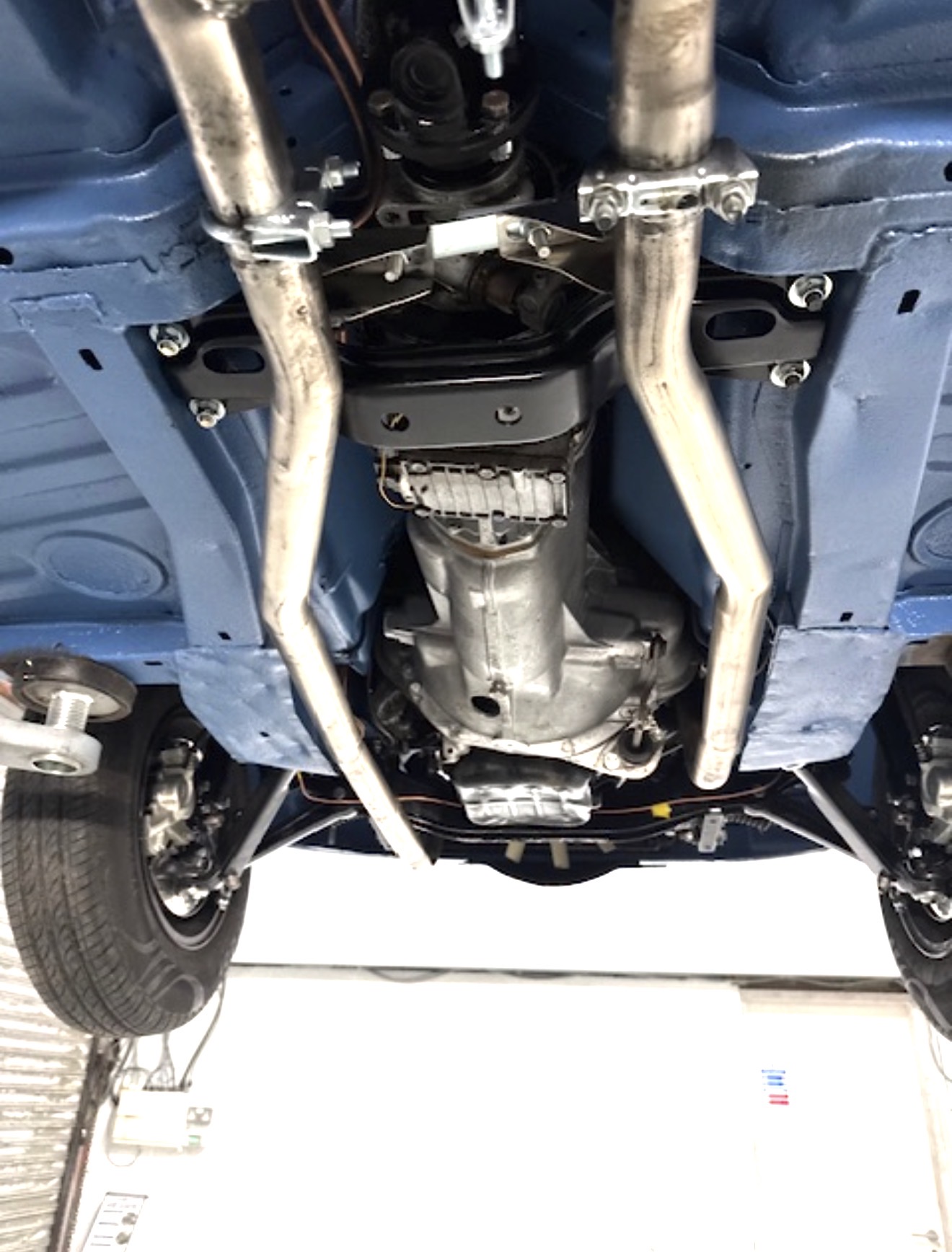 The rear axle and differential of the Stag after coating and rebuild.
